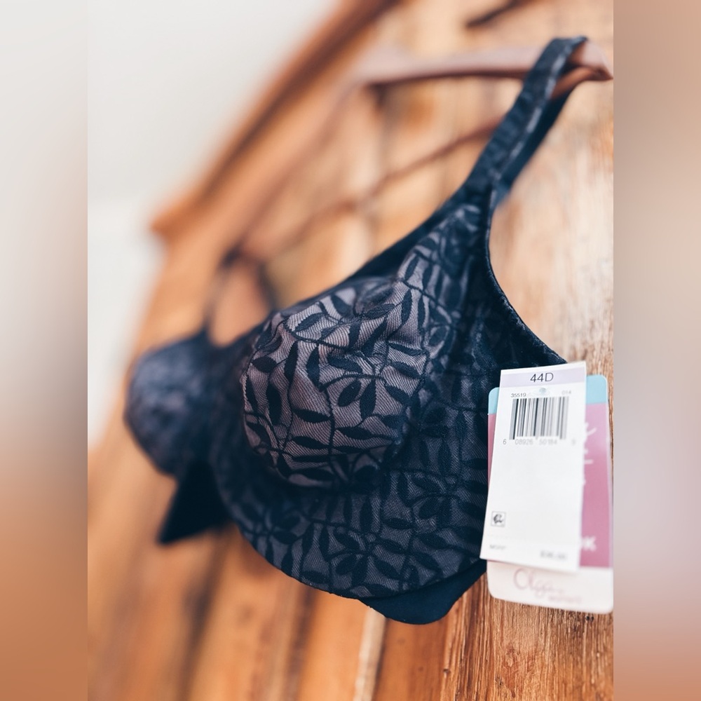 Olga Sheer Leaves Full Figure Underwire Bra Black 44D NWT - Picture 6 of 10